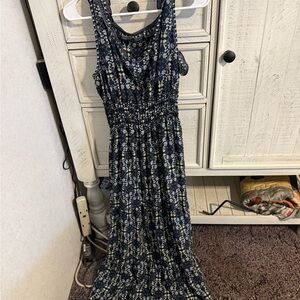 Floral Sleeveless Maxi Dress